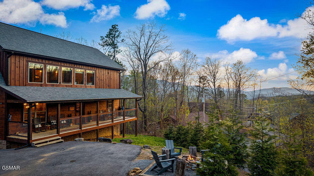 834 Pine Top Lane Gatlinburg TN 37738