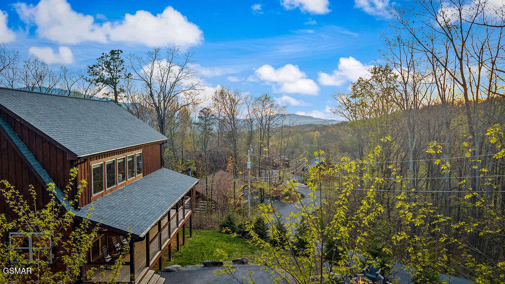 834 Pine Top Lane Gatlinburg TN 37738