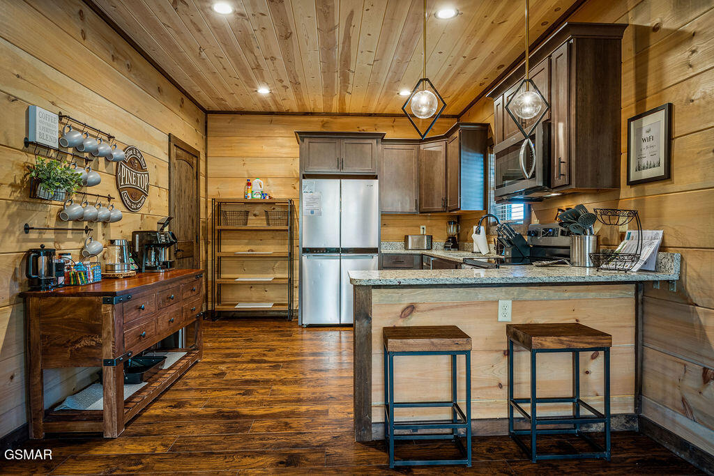 834 Pine Top Lane Gatlinburg TN 37738