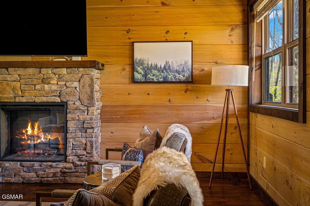 834 Pine Top Lane Gatlinburg TN 37738