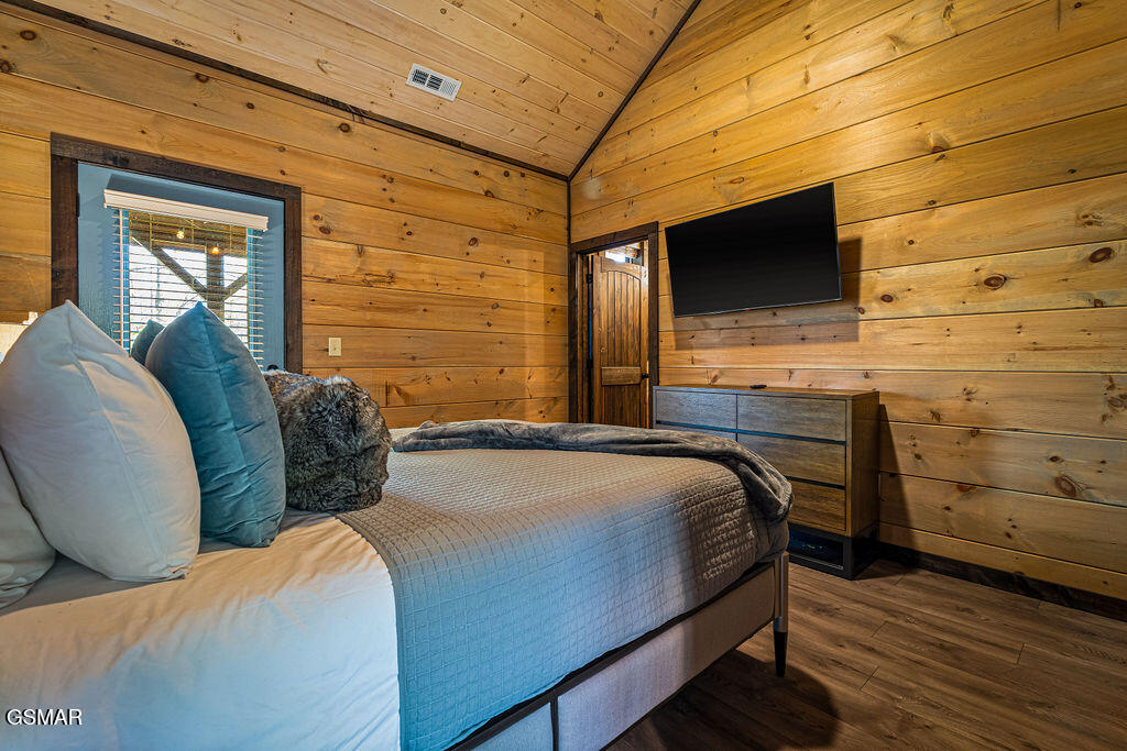 834 Pine Top Lane Gatlinburg TN 37738