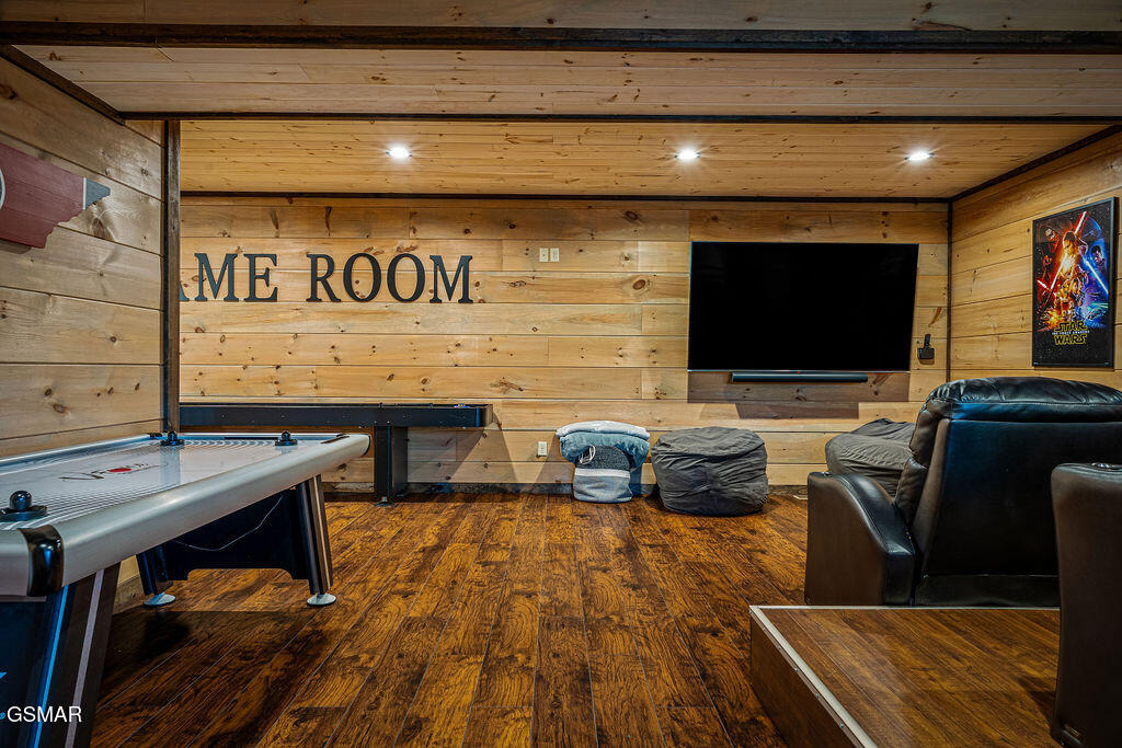 834 Pine Top Lane Gatlinburg TN 37738