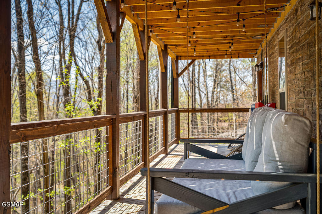 834 Pine Top Lane Gatlinburg TN 37738