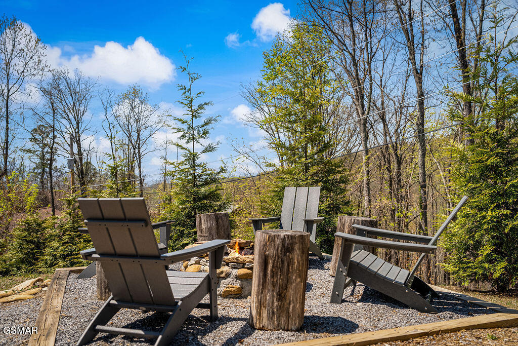 834 Pine Top Lane Gatlinburg TN 37738