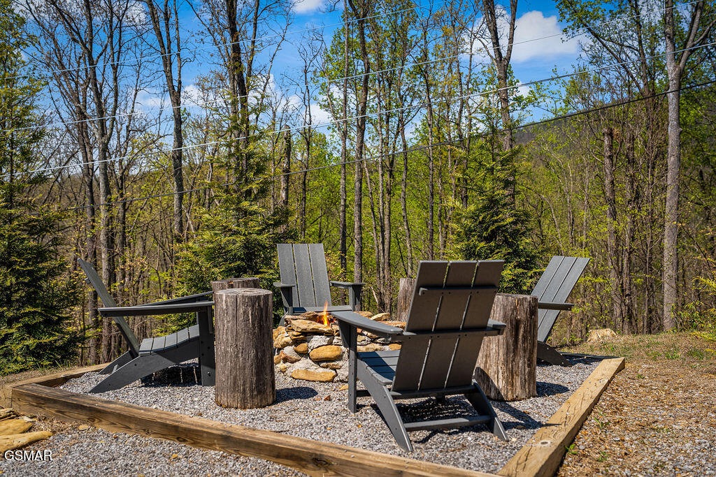 834 Pine Top Lane Gatlinburg TN 37738