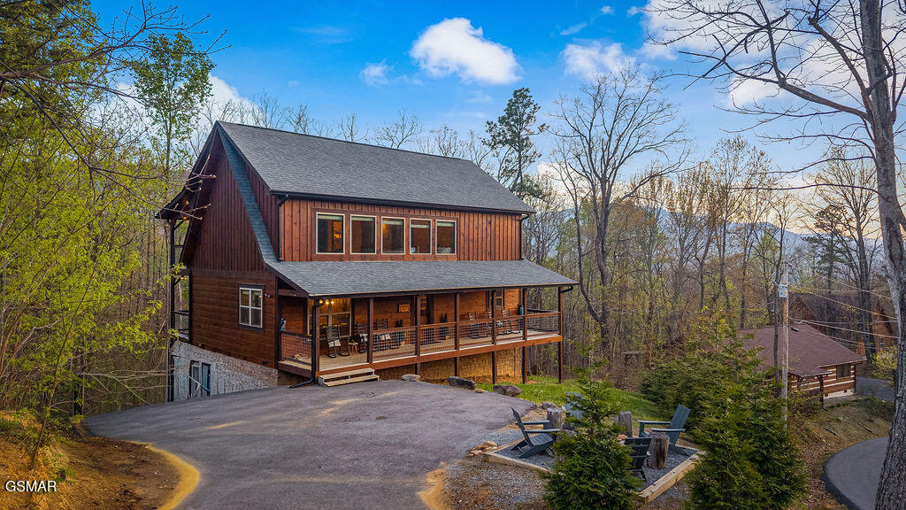 834 Pine Top Lane Gatlinburg TN 37738