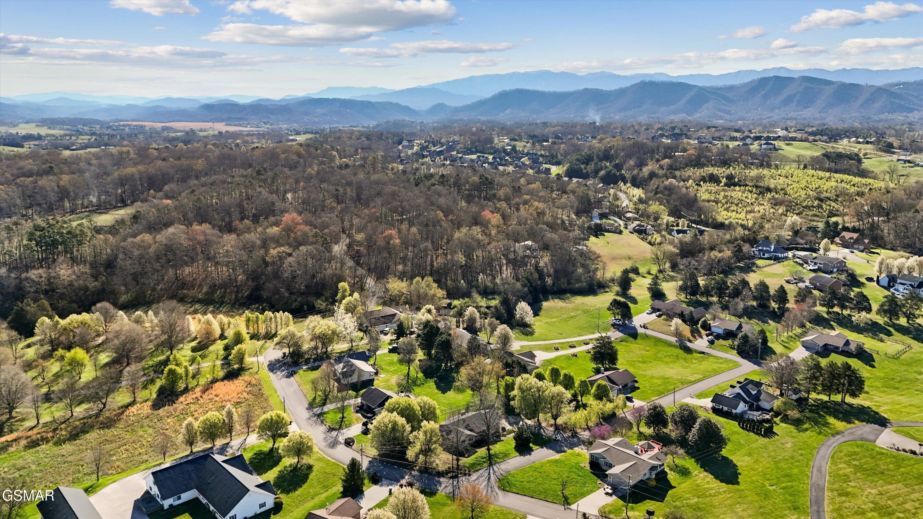 1533 Haley Lynn Road Sevierville TN 37862