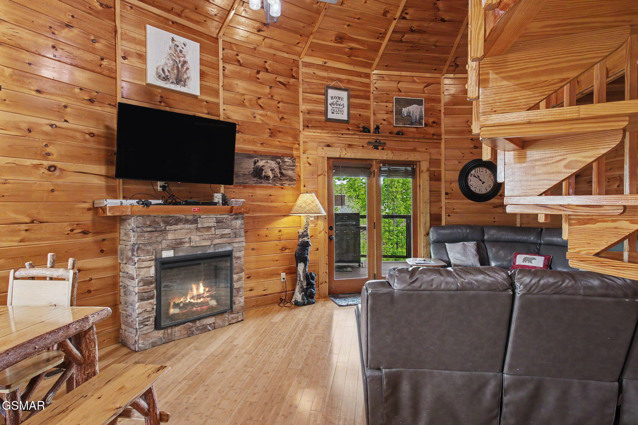 1086 Towering Oaks Drive Sevierville TN 37876