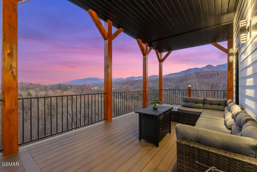 611 Ivy Road Gatlinburg TN 37738