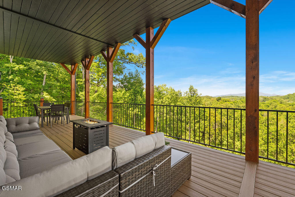 611 Ivy Road Gatlinburg TN 37738