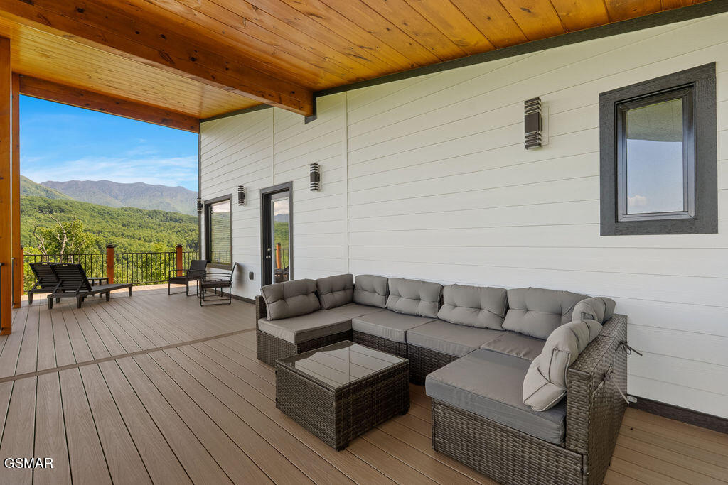 611 Ivy Road Gatlinburg TN 37738