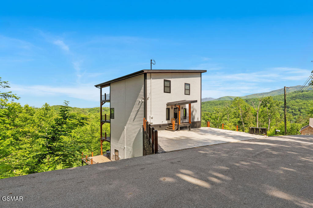 611 Ivy Road Gatlinburg TN 37738