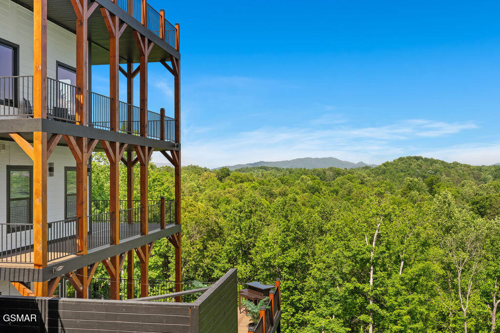 611 Ivy Road Gatlinburg TN 37738