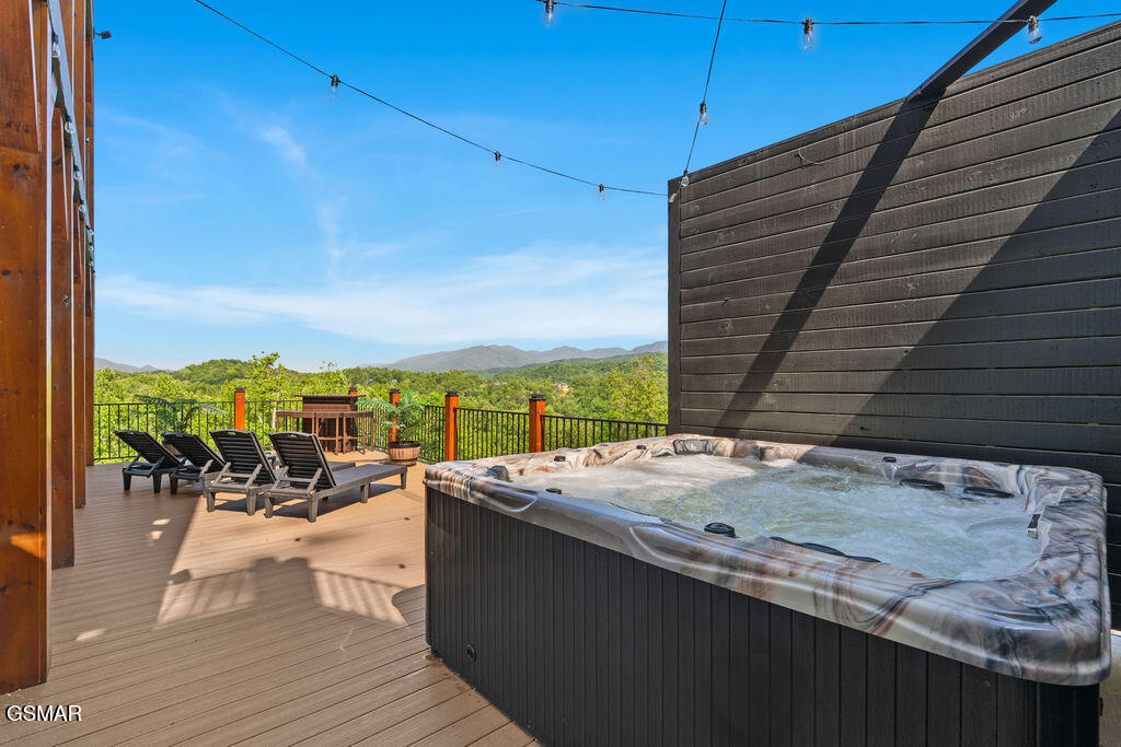 611 Ivy Road Gatlinburg TN 37738