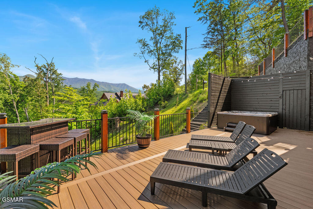 611 Ivy Road Gatlinburg TN 37738