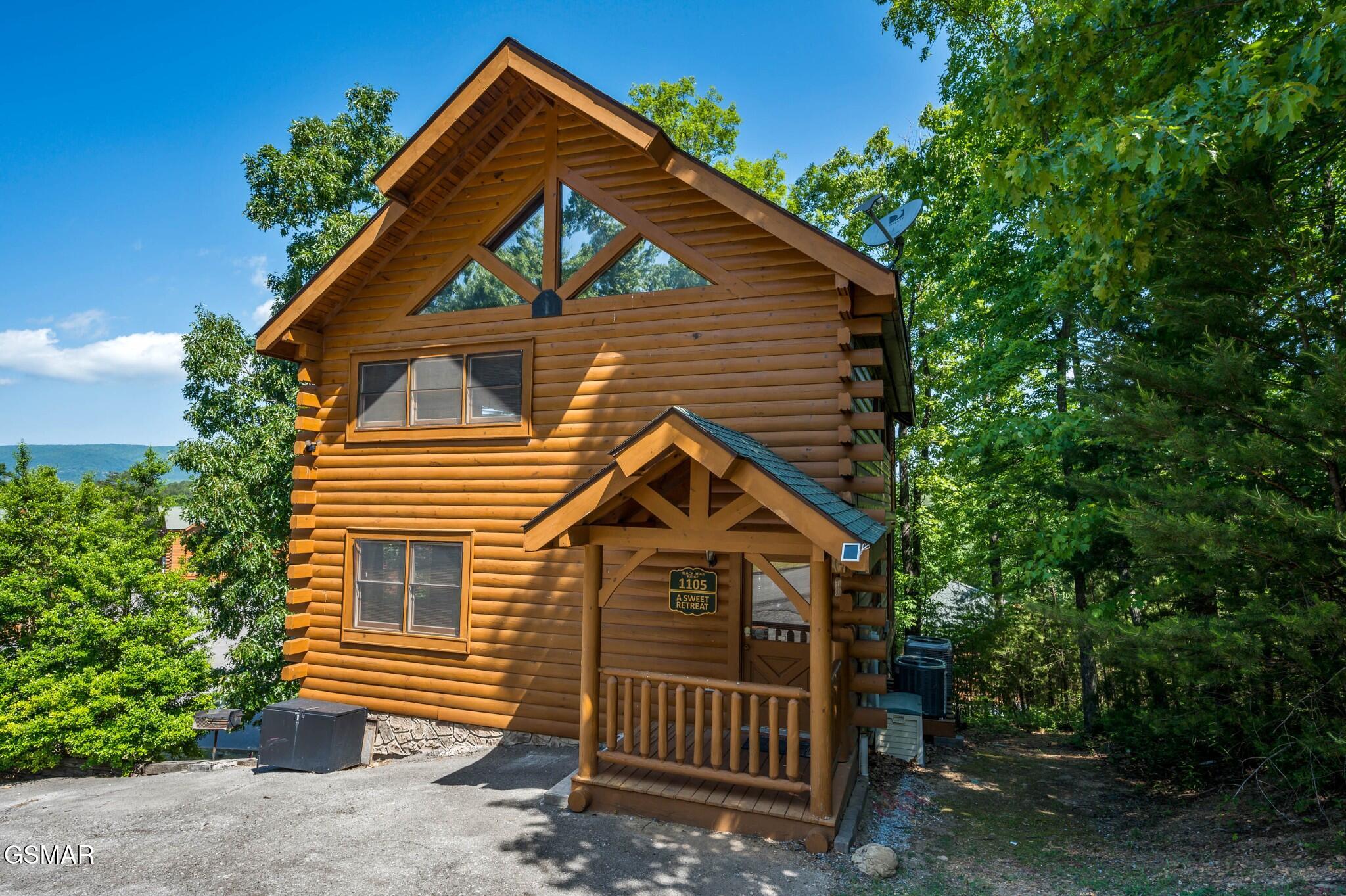 1105 Autumn Path Way Sevierville TN 37862