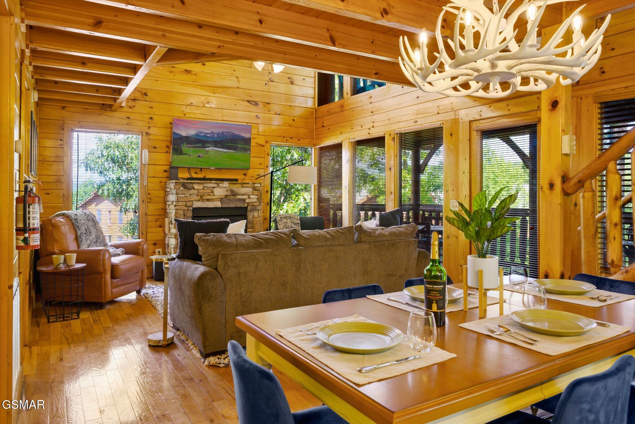 1105 Autumn Path Way Sevierville TN 37862