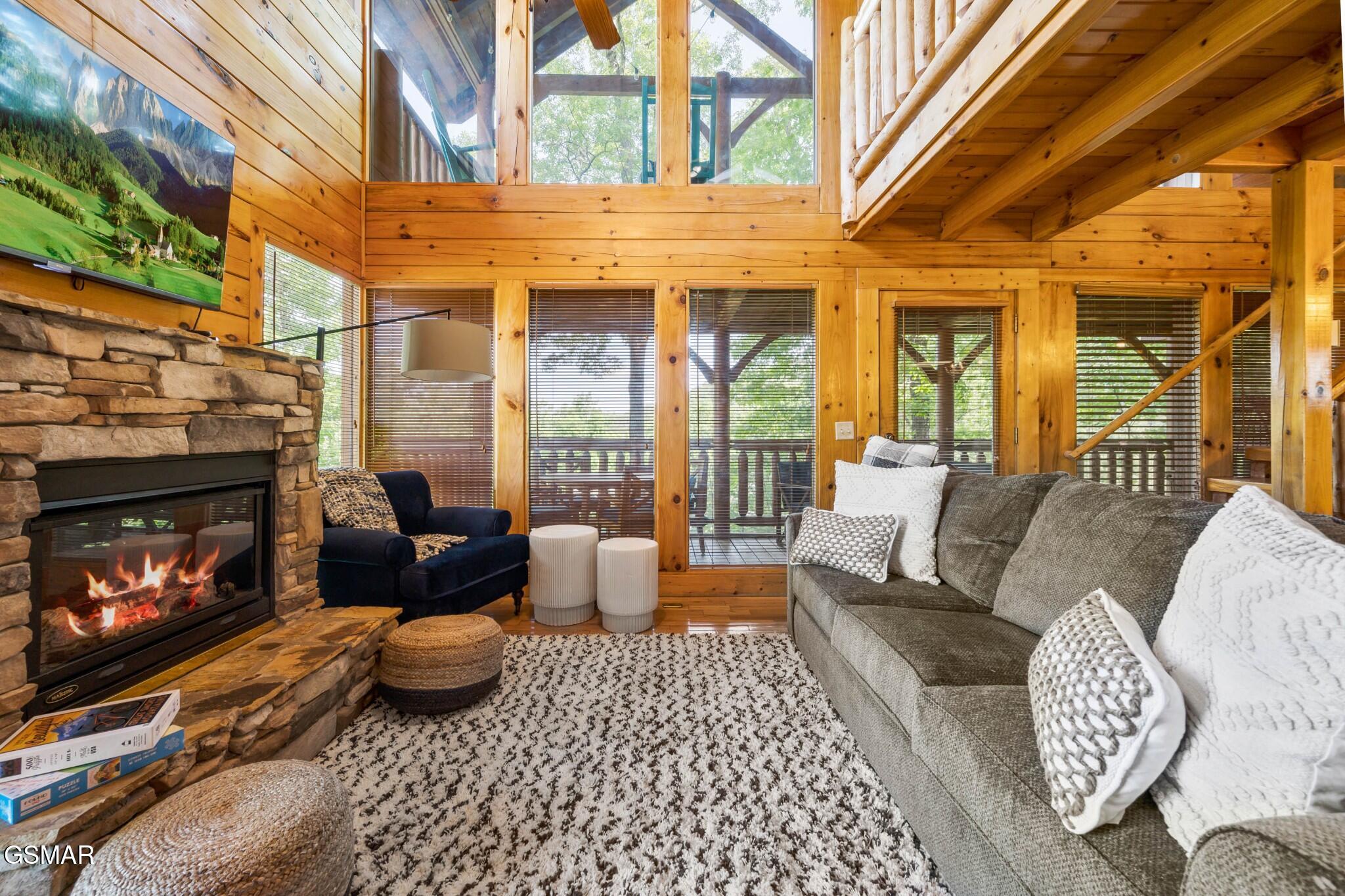 1105 Autumn Path Way Sevierville TN 37862