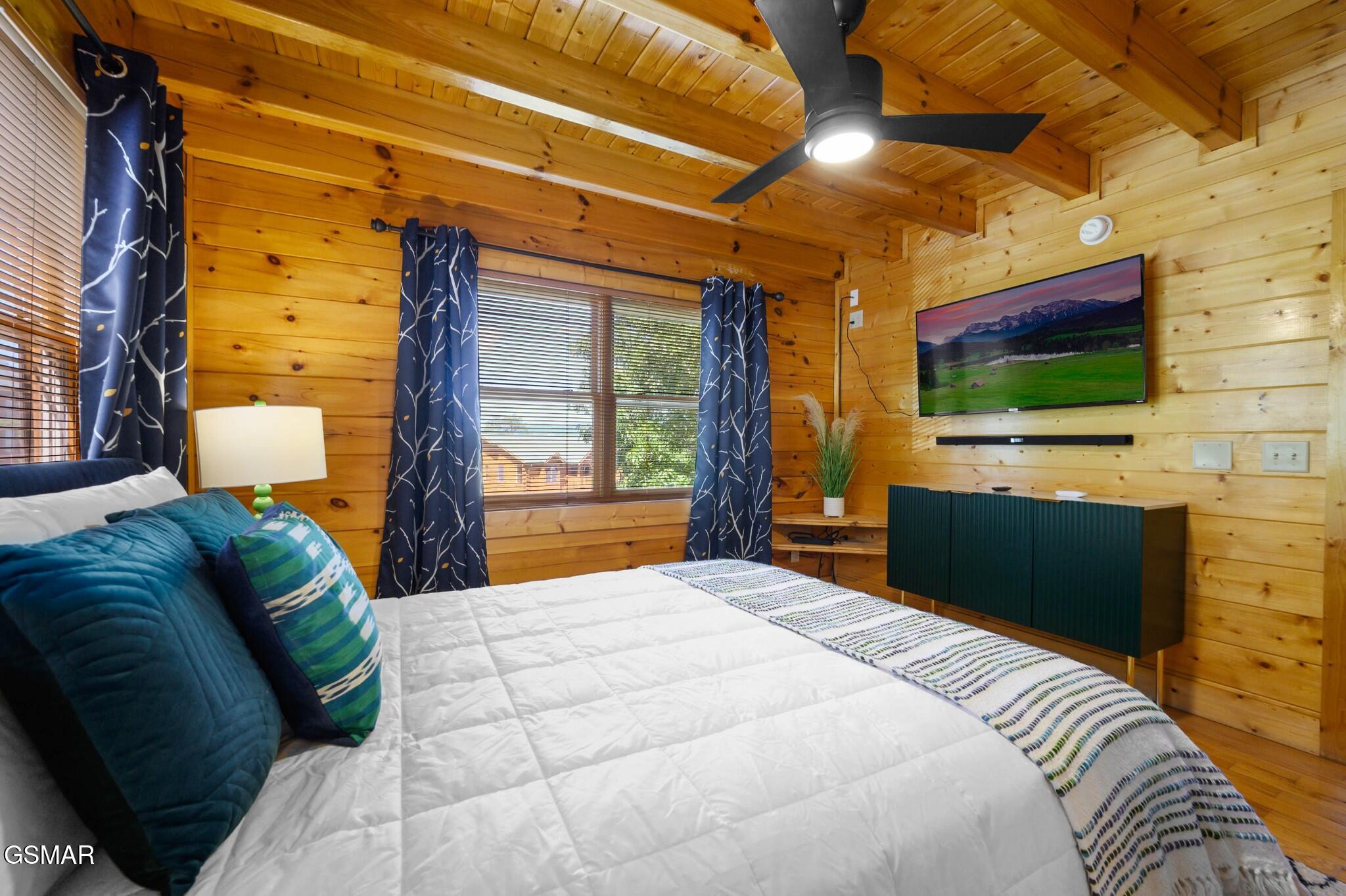 1105 Autumn Path Way Sevierville TN 37862