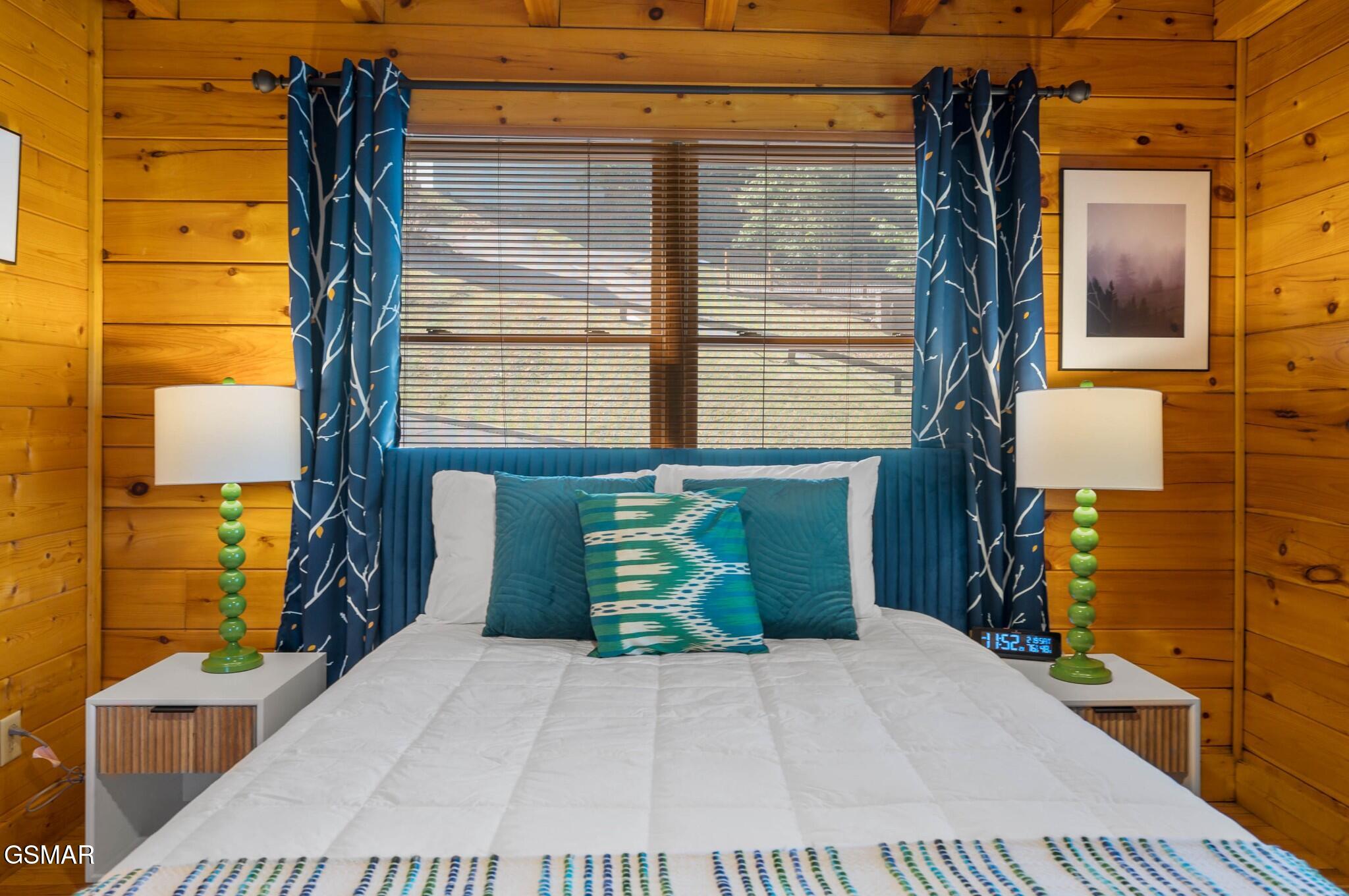 1105 Autumn Path Way Sevierville TN 37862