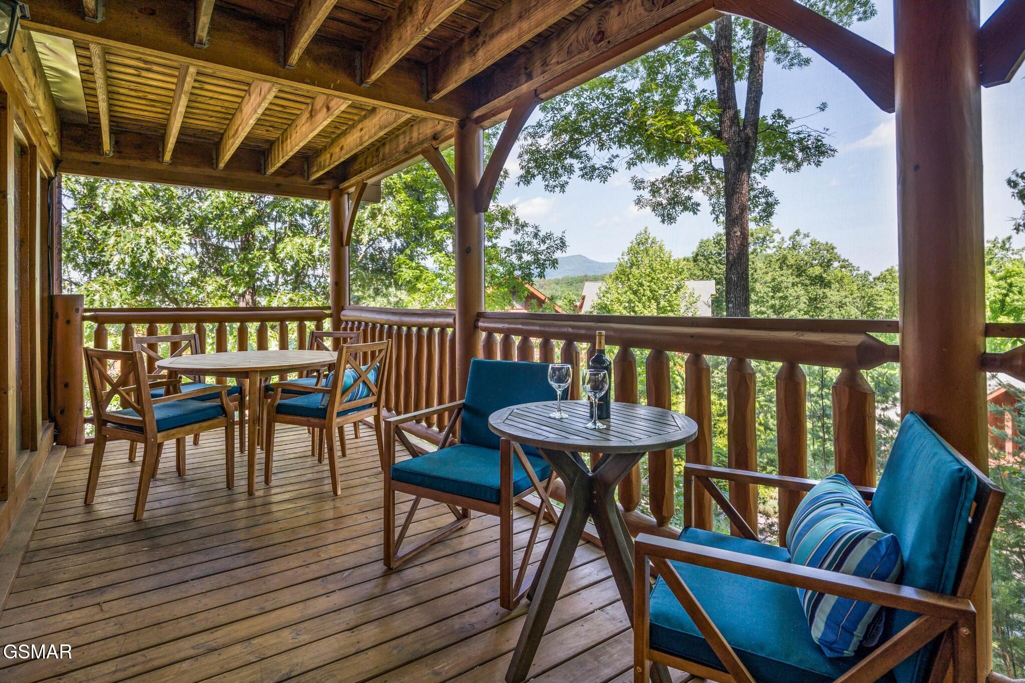 1105 Autumn Path Way Sevierville TN 37862