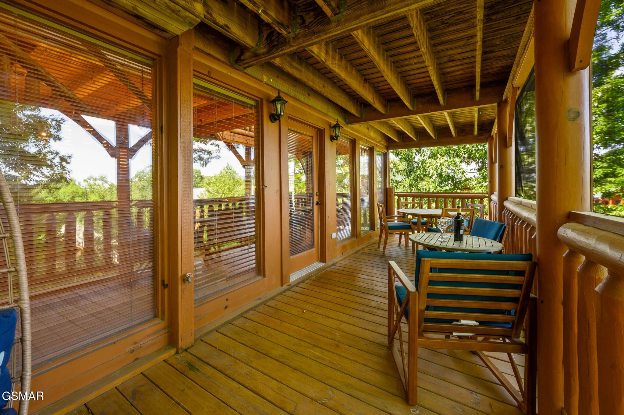 1105 Autumn Path Way Sevierville TN 37862