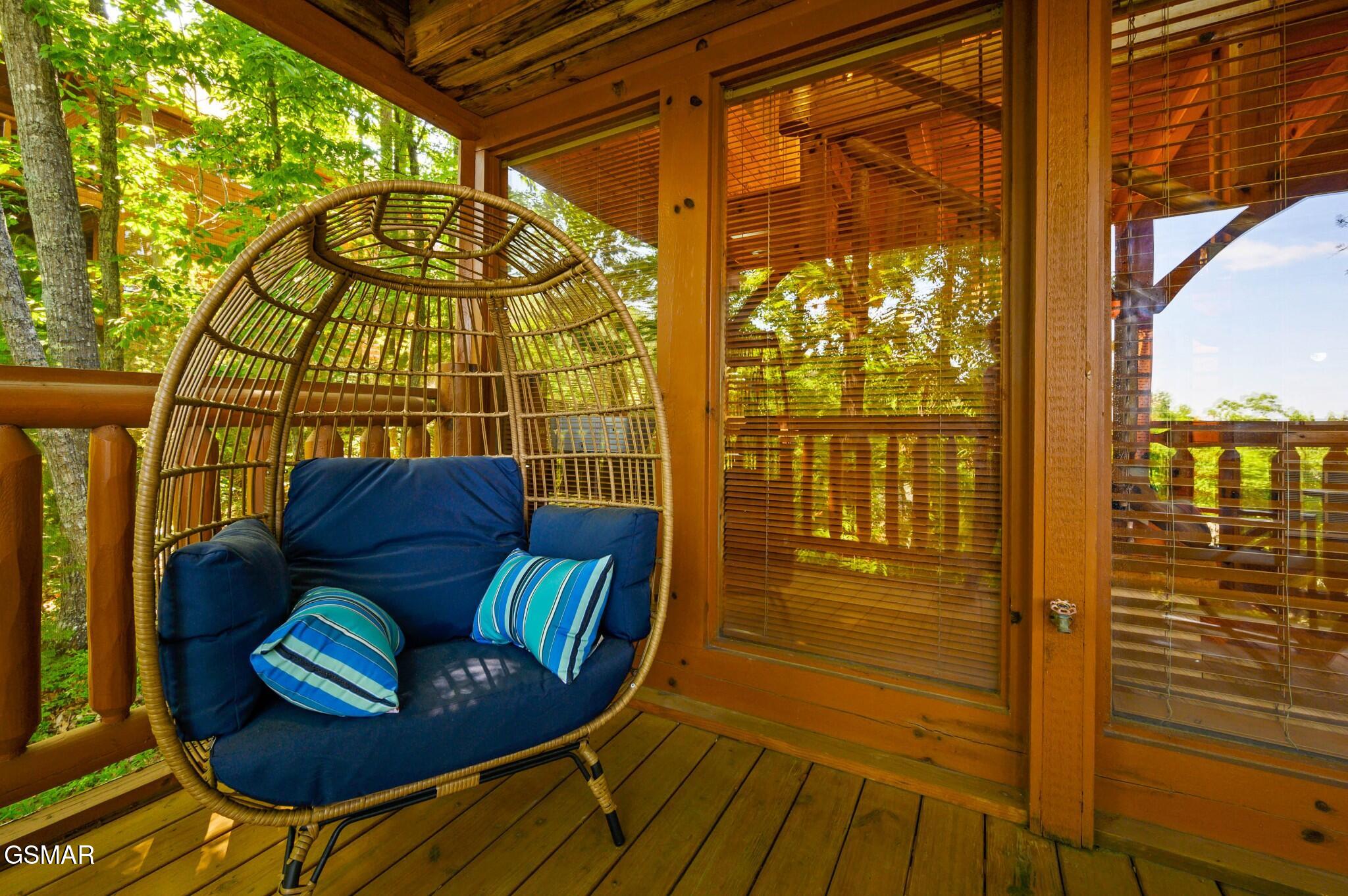 1105 Autumn Path Way Sevierville TN 37862