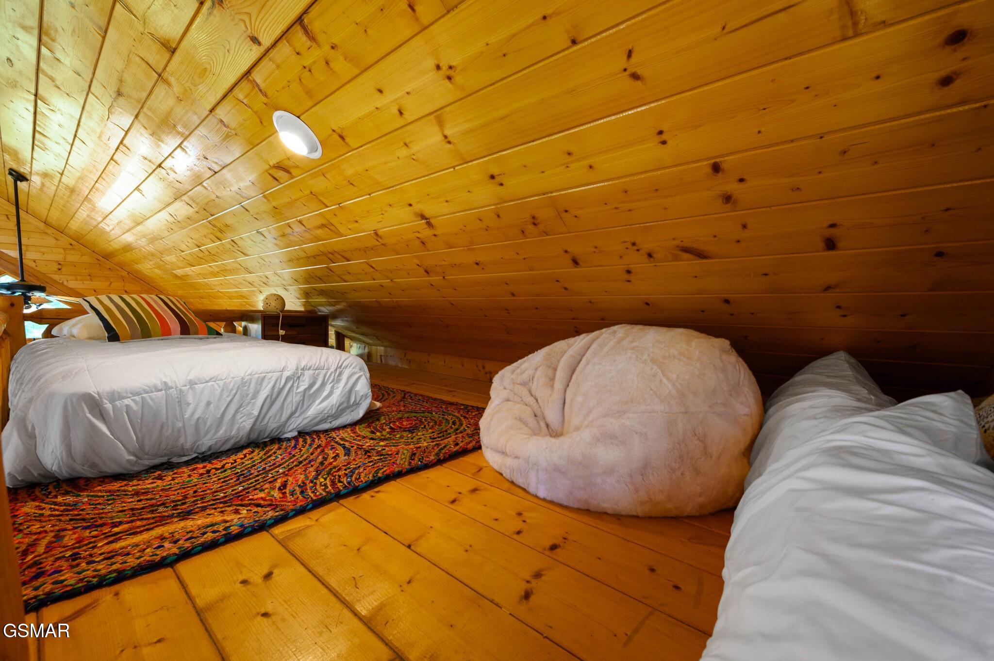 1105 Autumn Path Way Sevierville TN 37862