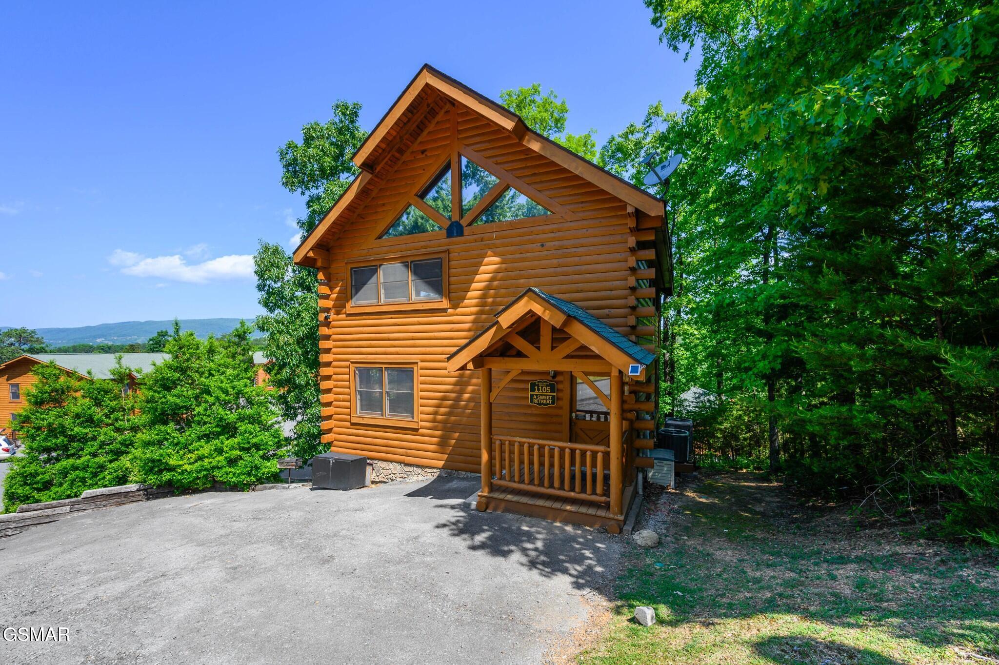 1105 Autumn Path Way Sevierville TN 37862