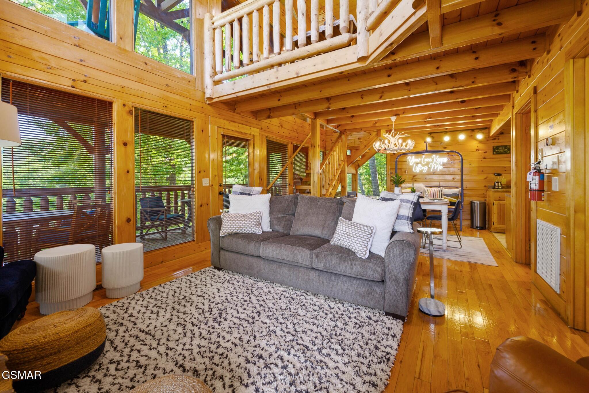 1105 Autumn Path Way Sevierville TN 37862