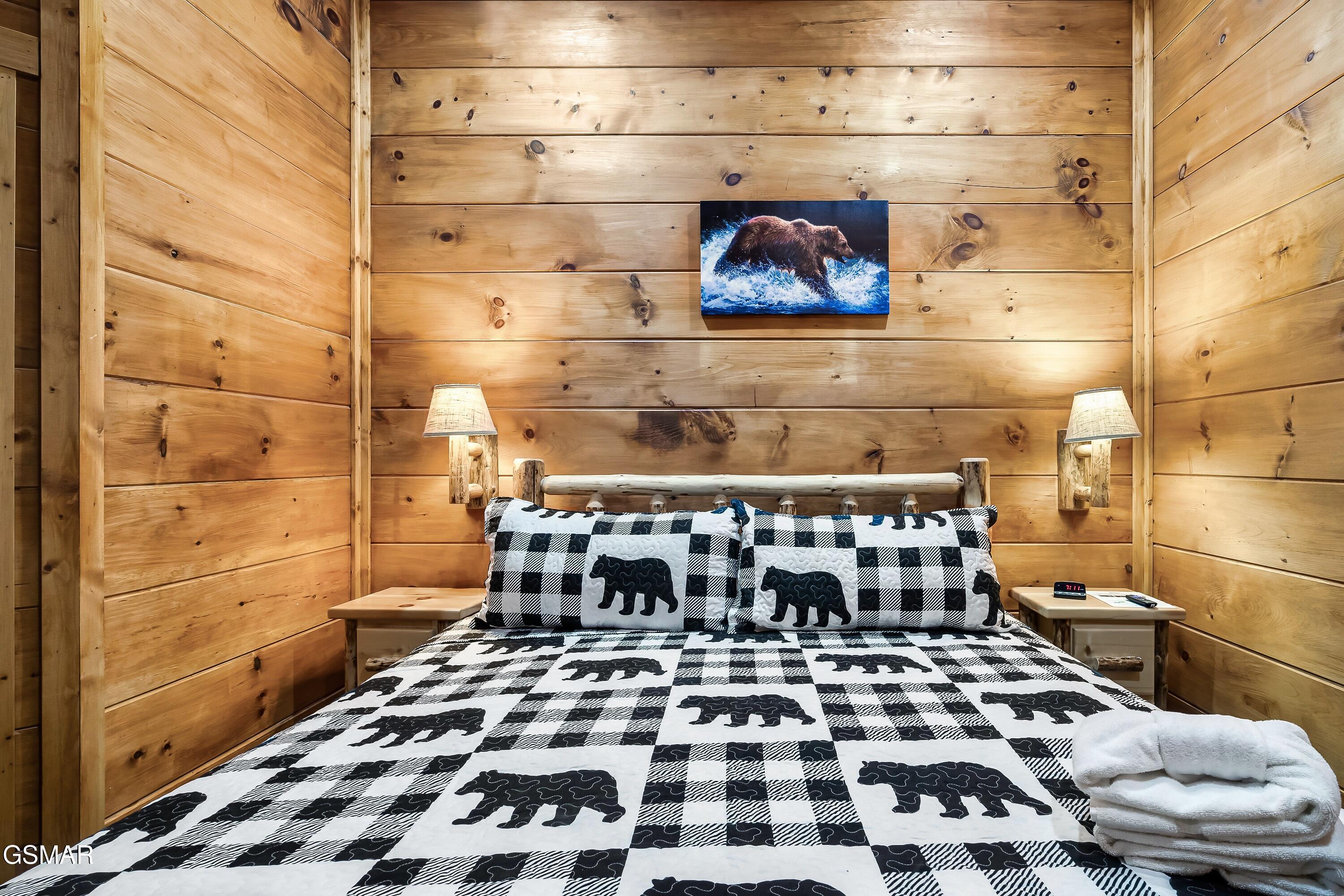 1255 Bear Cub Way Gatlinburg TN 37738