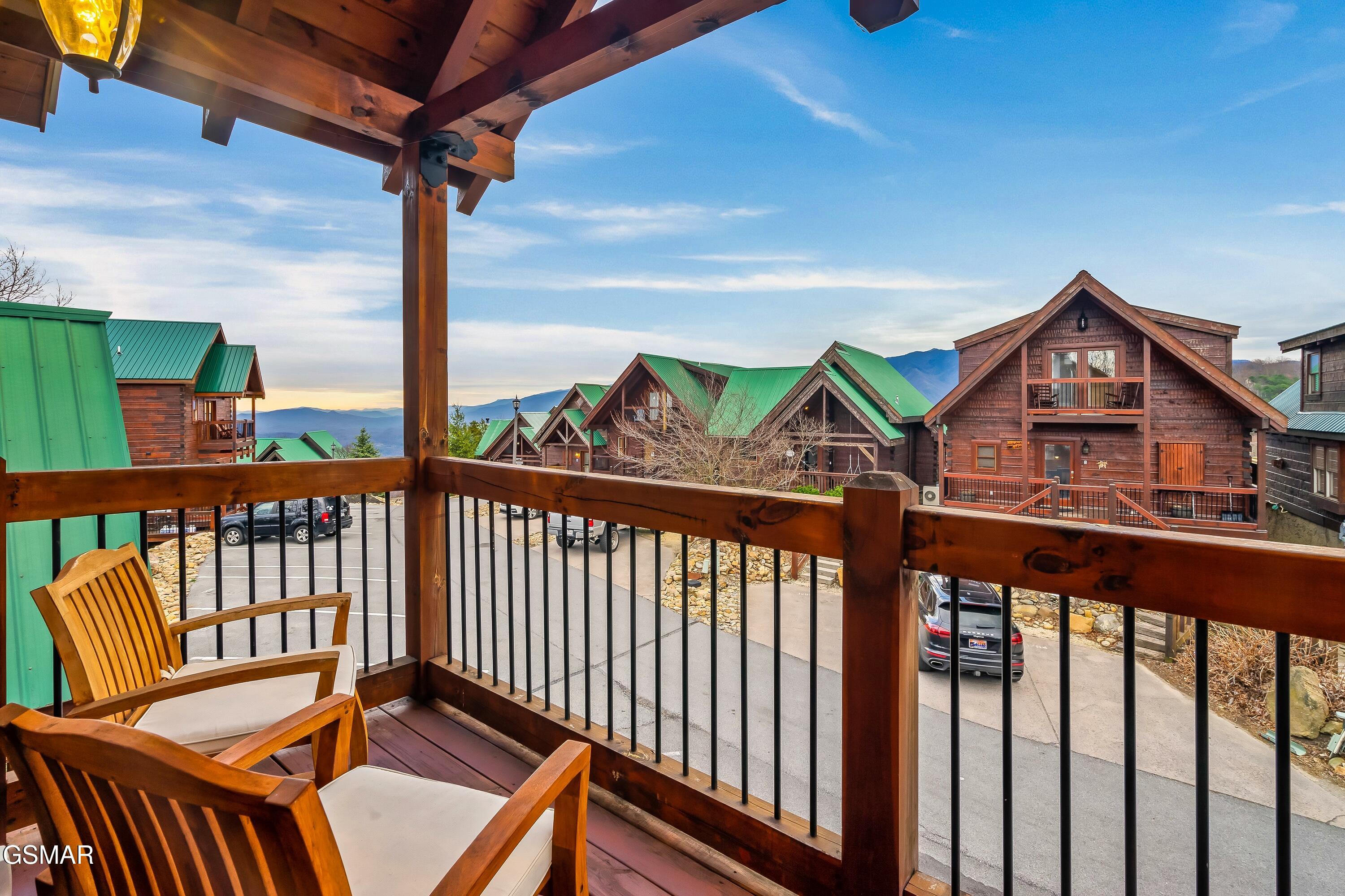 1255 Bear Cub Way Gatlinburg TN 37738