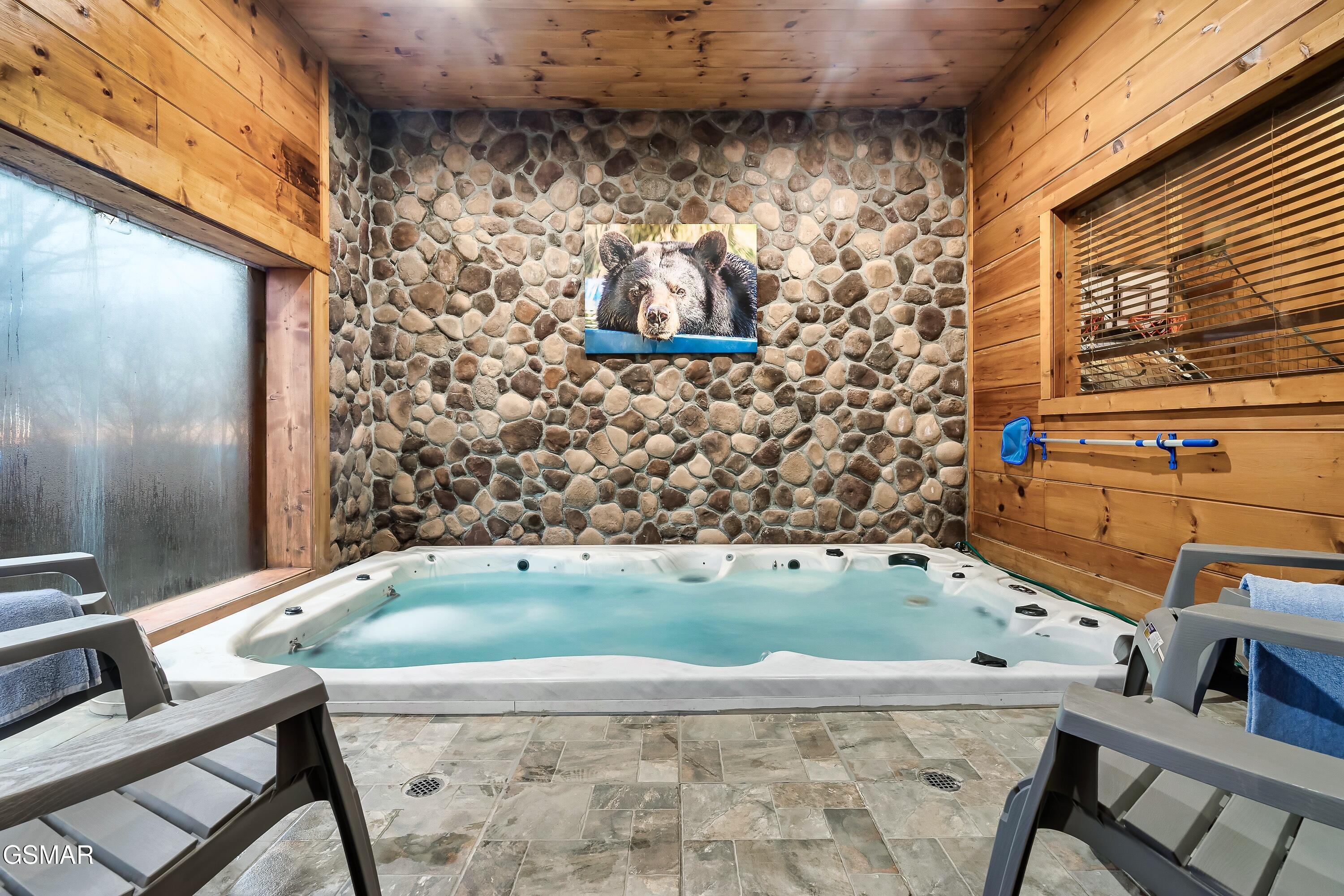 1255 Bear Cub Way Gatlinburg TN 37738