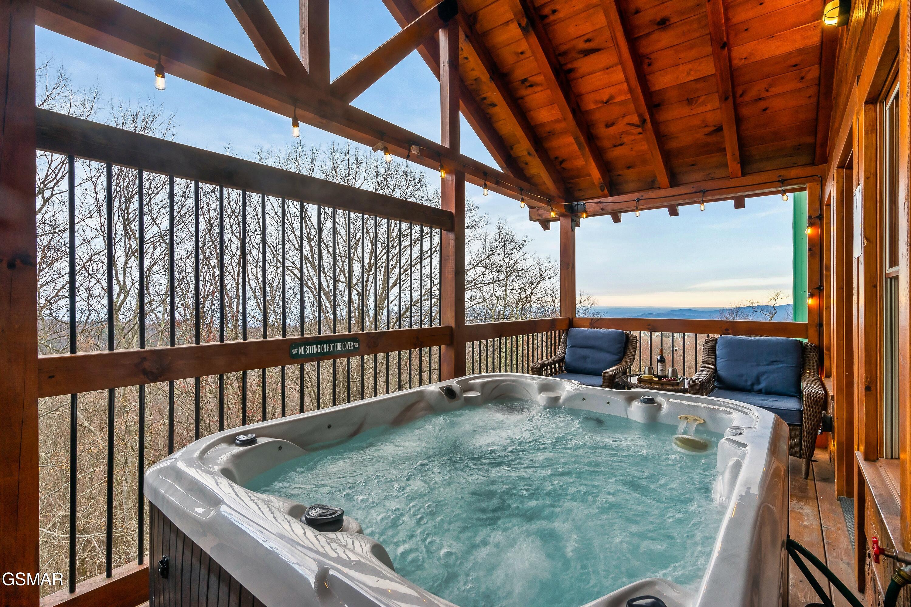 1255 Bear Cub Way Gatlinburg TN 37738