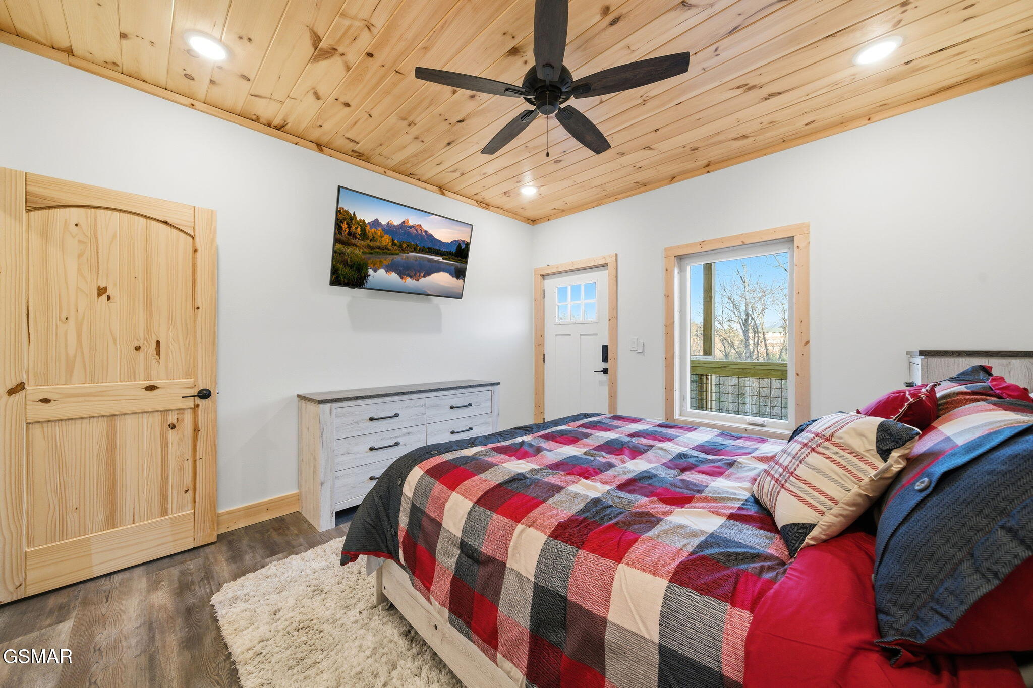 638 Ridge Top Loop Gatlinburg TN 37738