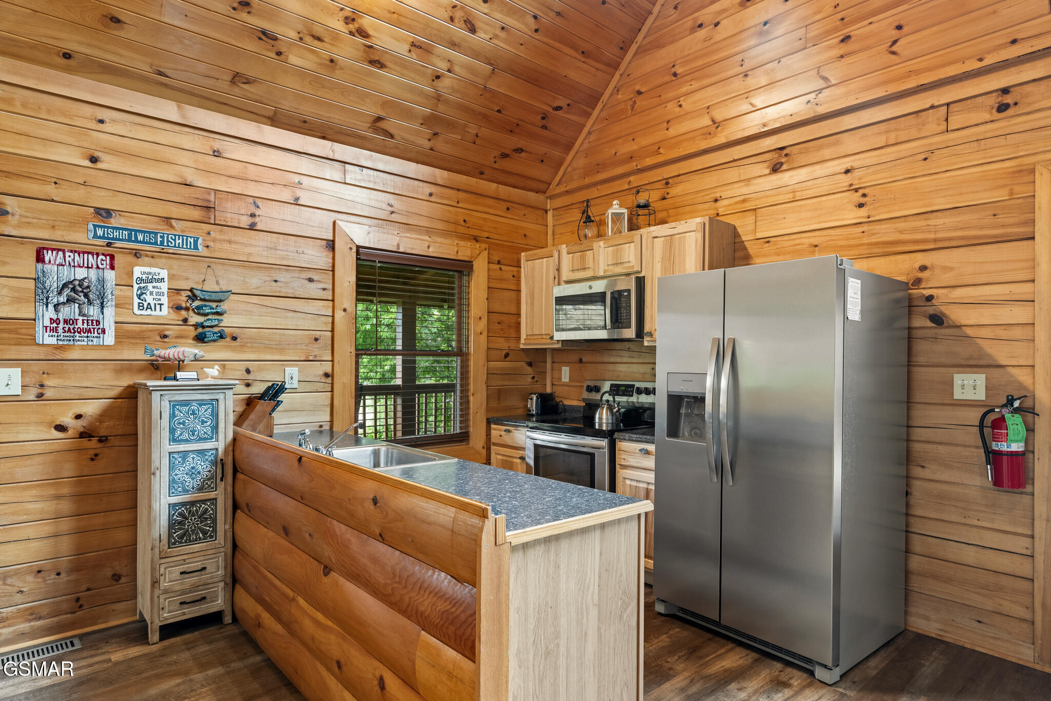 1915 Leatherwood Lane Sevierville TN 37862