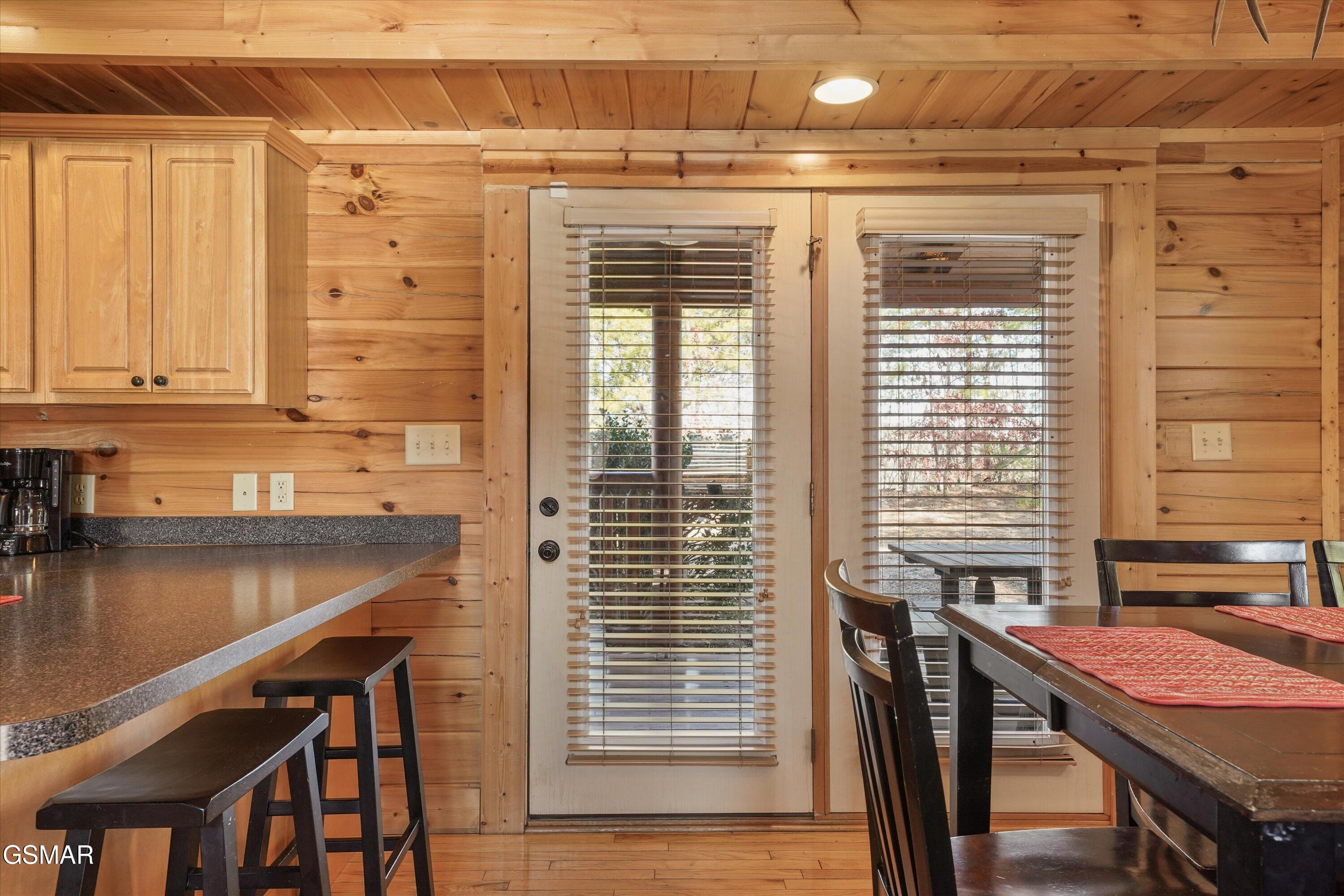 1679 Mountain Lodge Way Pigeon Forge TN 37862