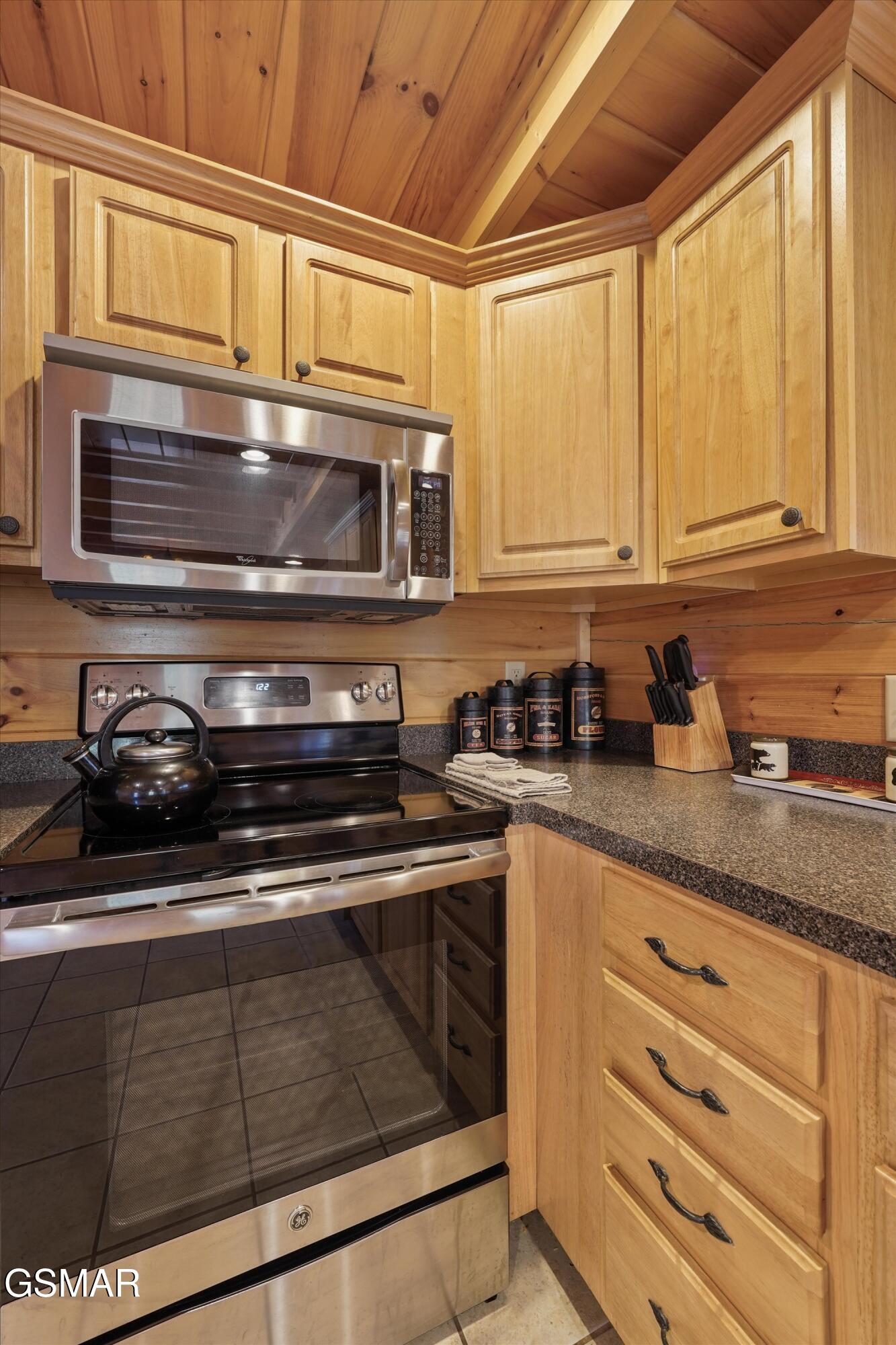 1679 Mountain Lodge Way Pigeon Forge TN 37862