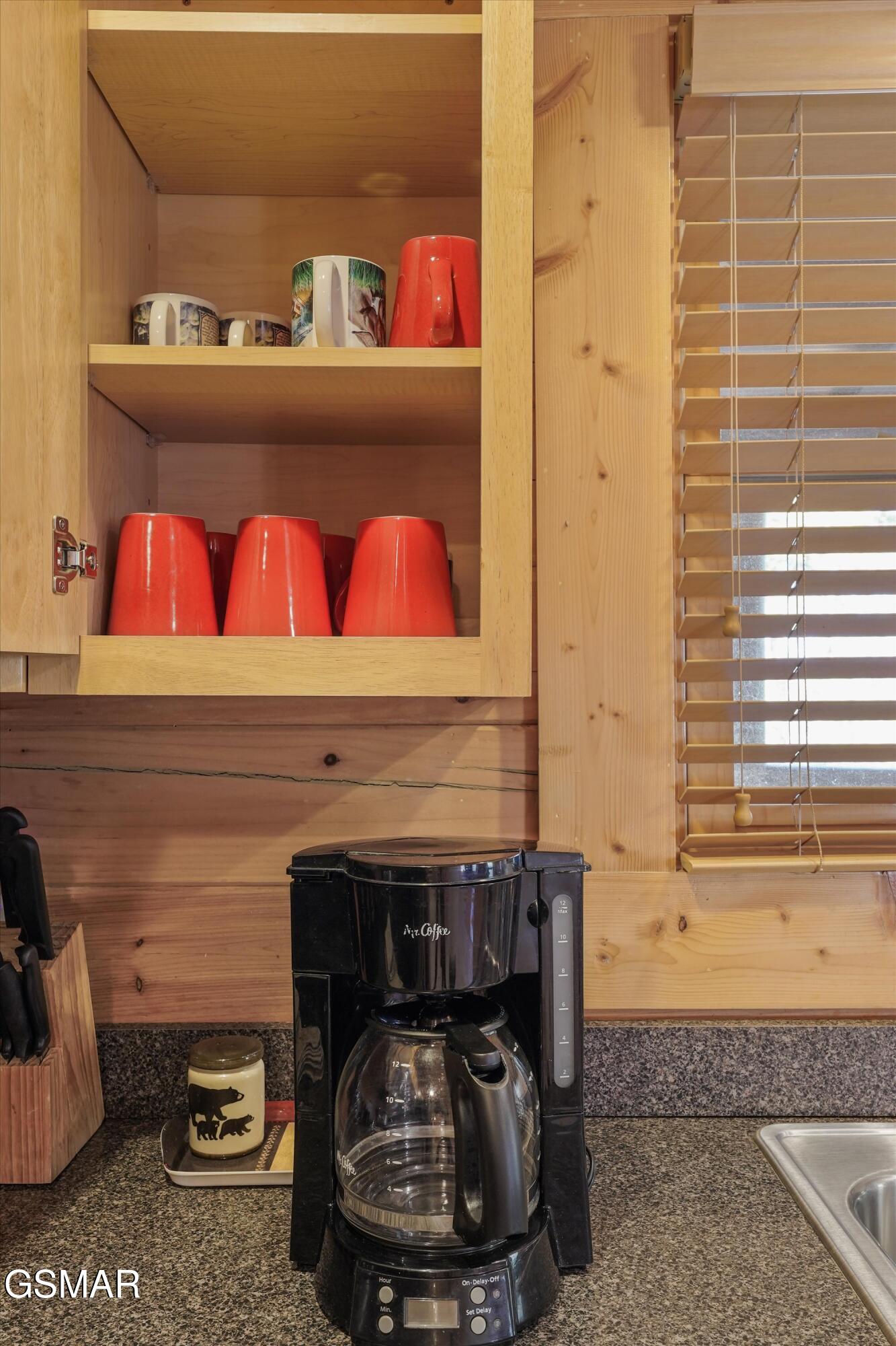 1679 Mountain Lodge Way Pigeon Forge TN 37862