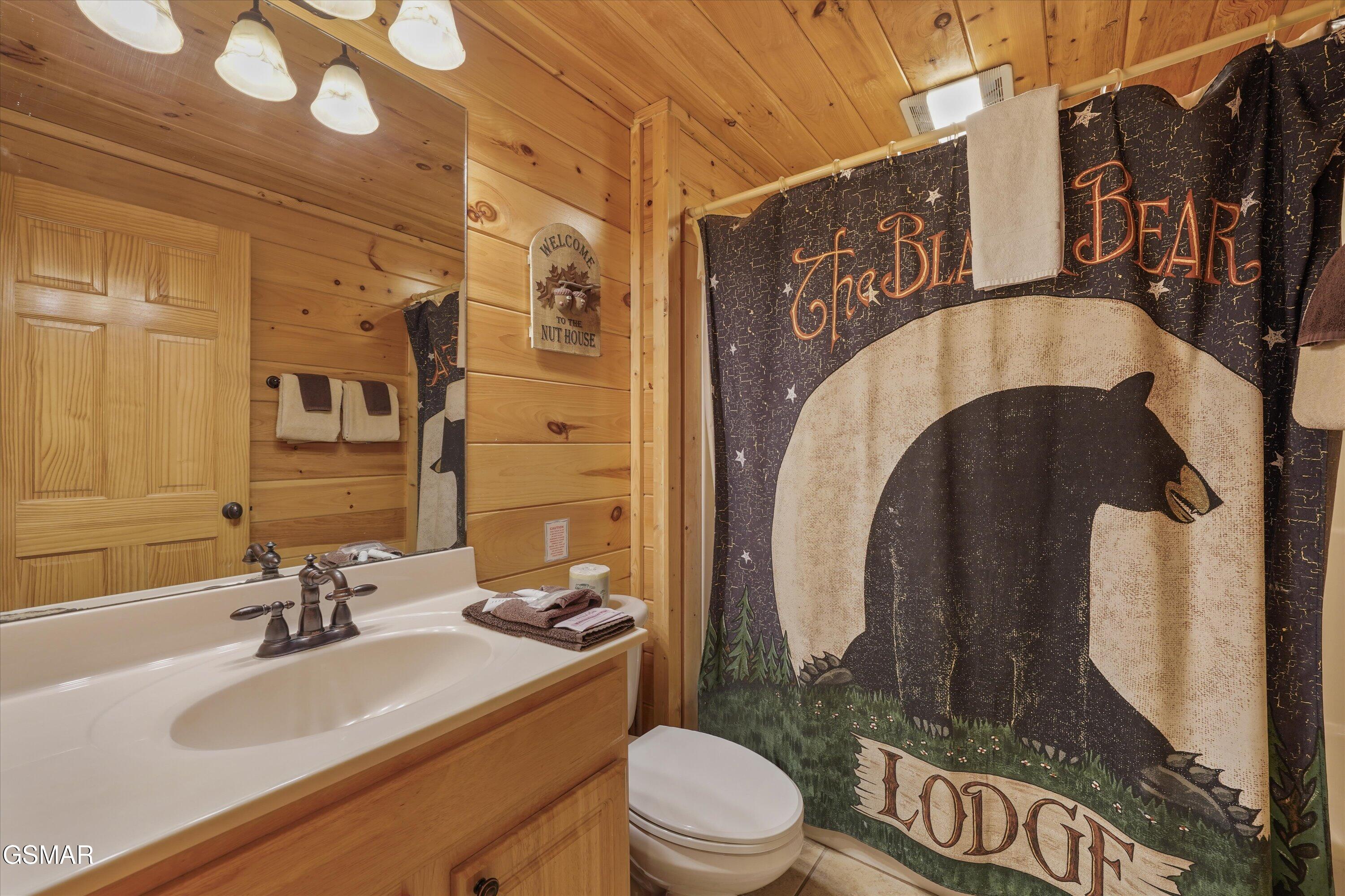 1679 Mountain Lodge Way Pigeon Forge TN 37862