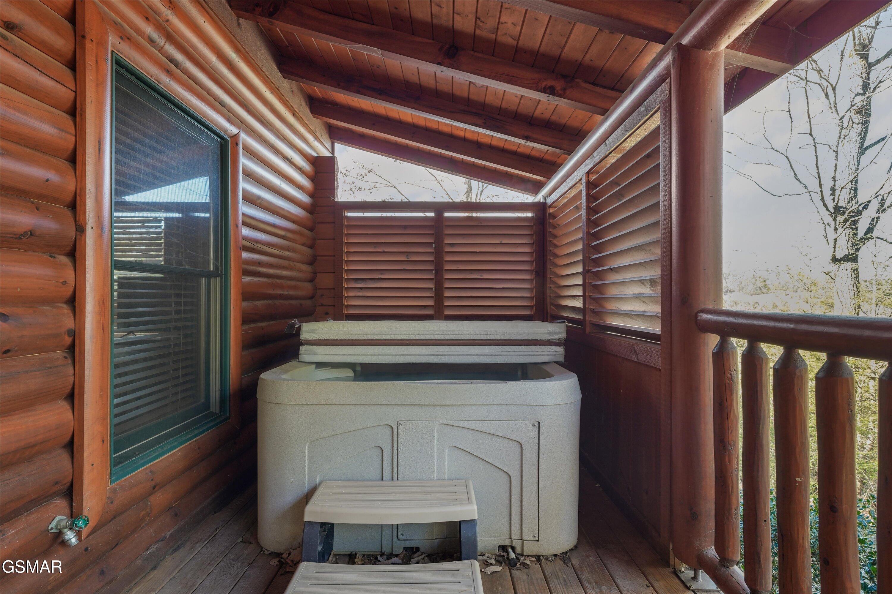 1679 Mountain Lodge Way Pigeon Forge TN 37862