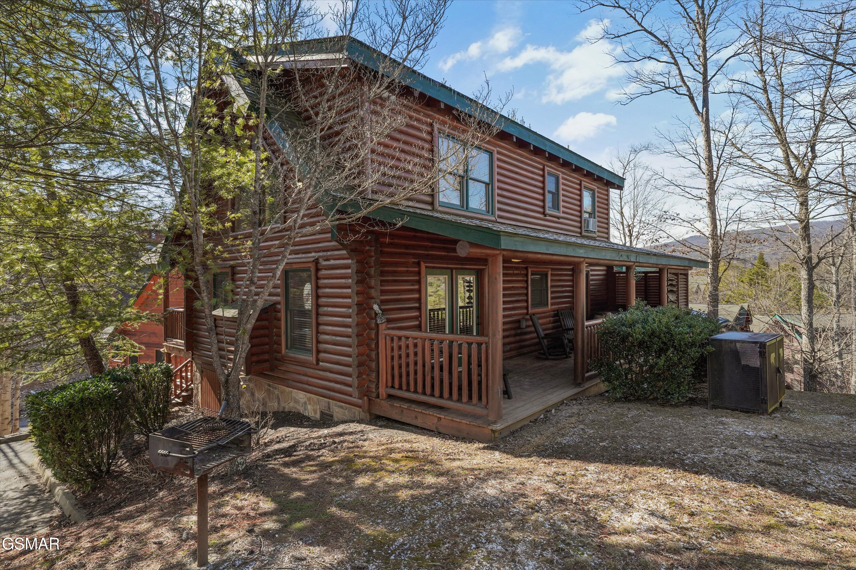 1679 Mountain Lodge Way Pigeon Forge TN 37862