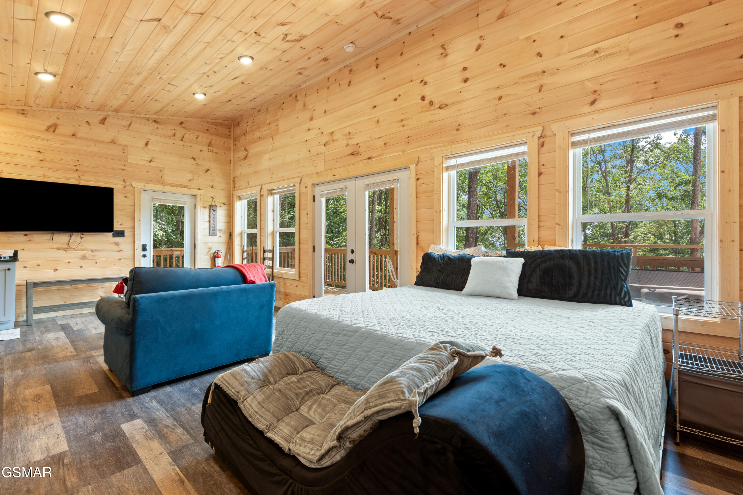 2122 Bluff Mtn Road Sevierville TN 37876