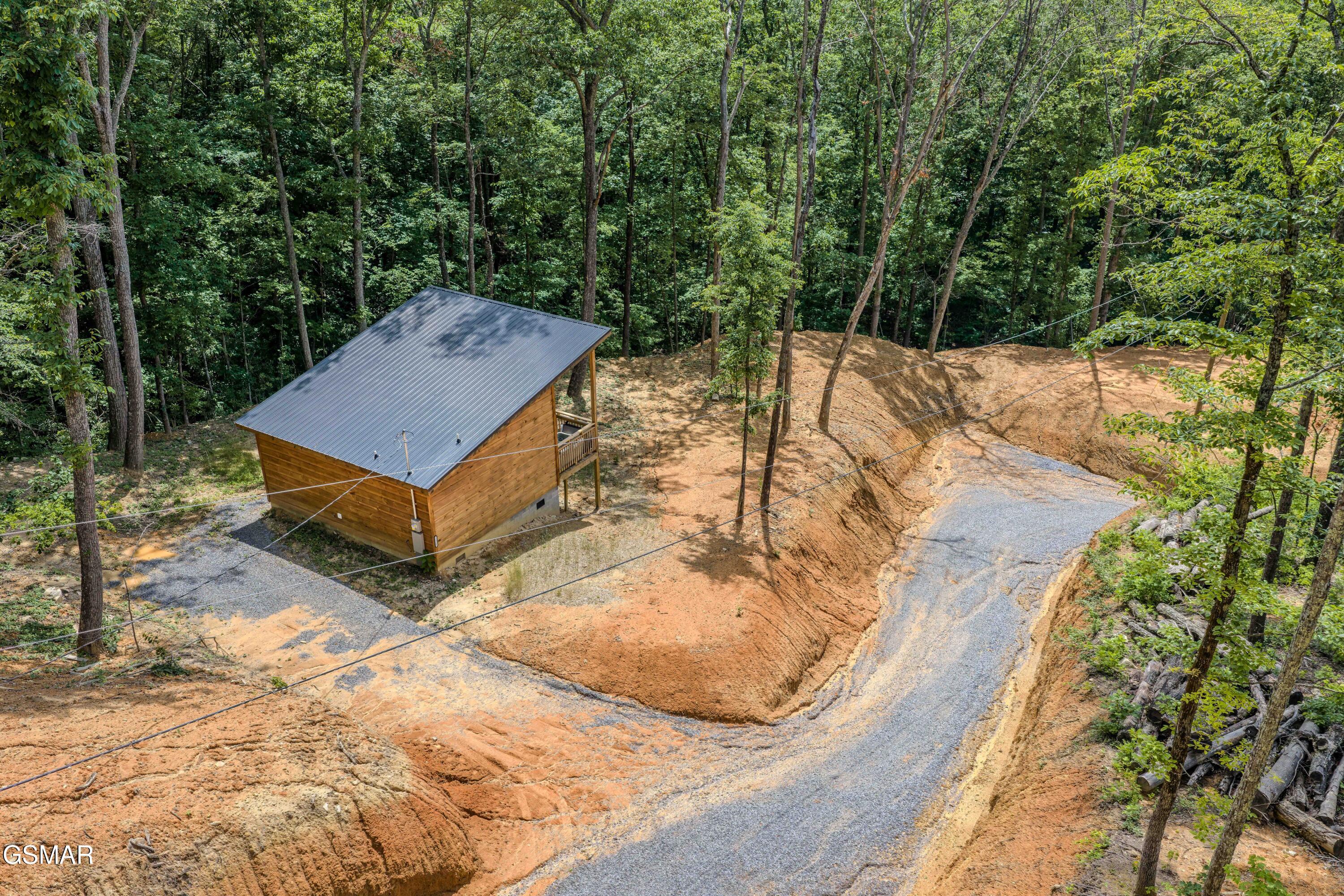 2122 Bluff Mtn Road Sevierville TN 37876