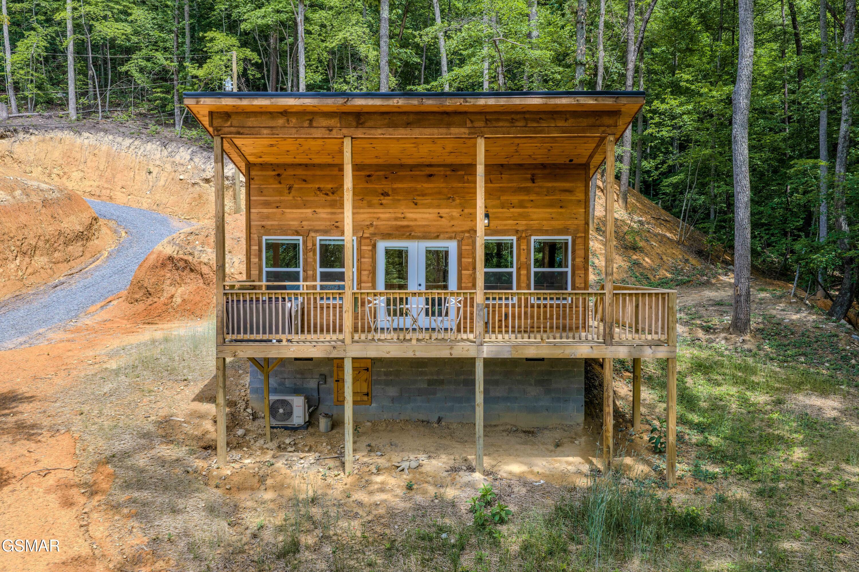 2122 Bluff Mtn Road Sevierville TN 37876
