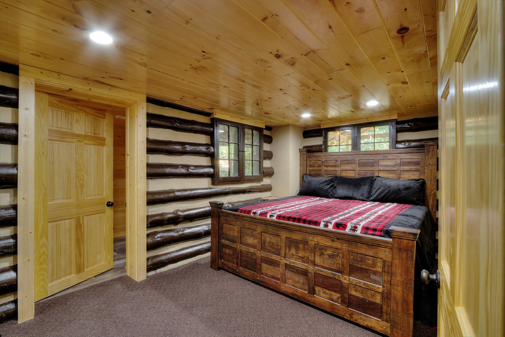 2157 Wears Valley Road Sevierville TN 37862