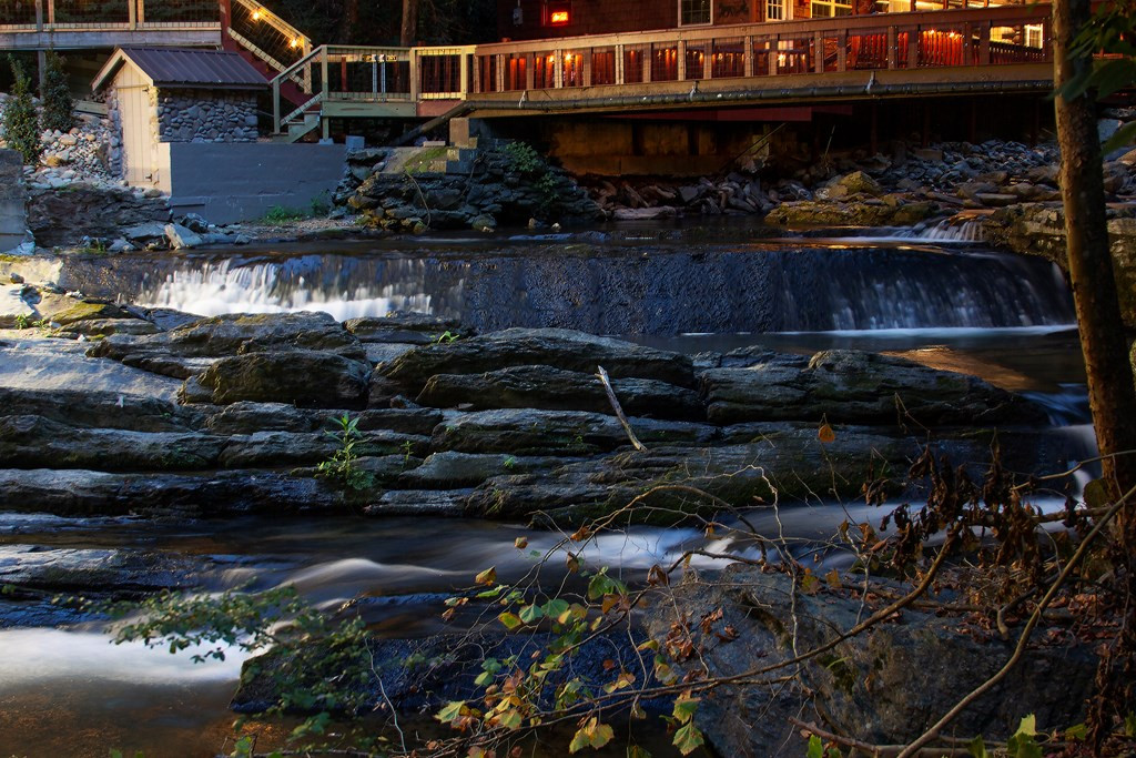 2157 Wears Valley Road Sevierville TN 37862