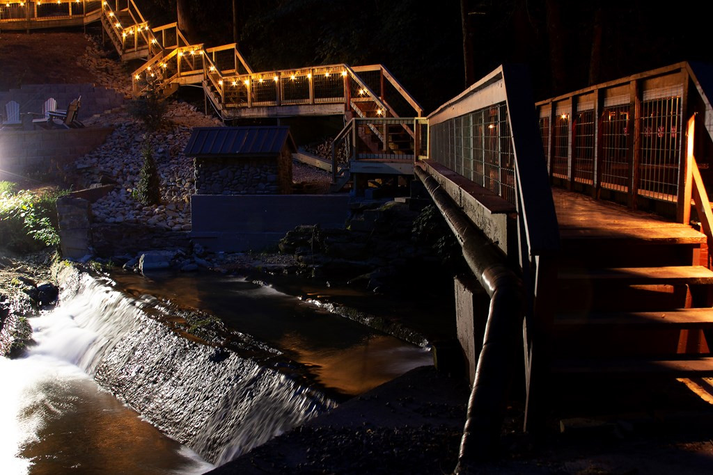 2157 Wears Valley Road Sevierville TN 37862