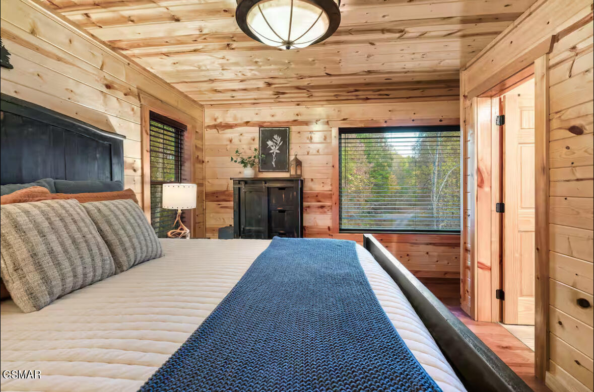 4536 Powdermill Estate Road Sevierville TN 37876