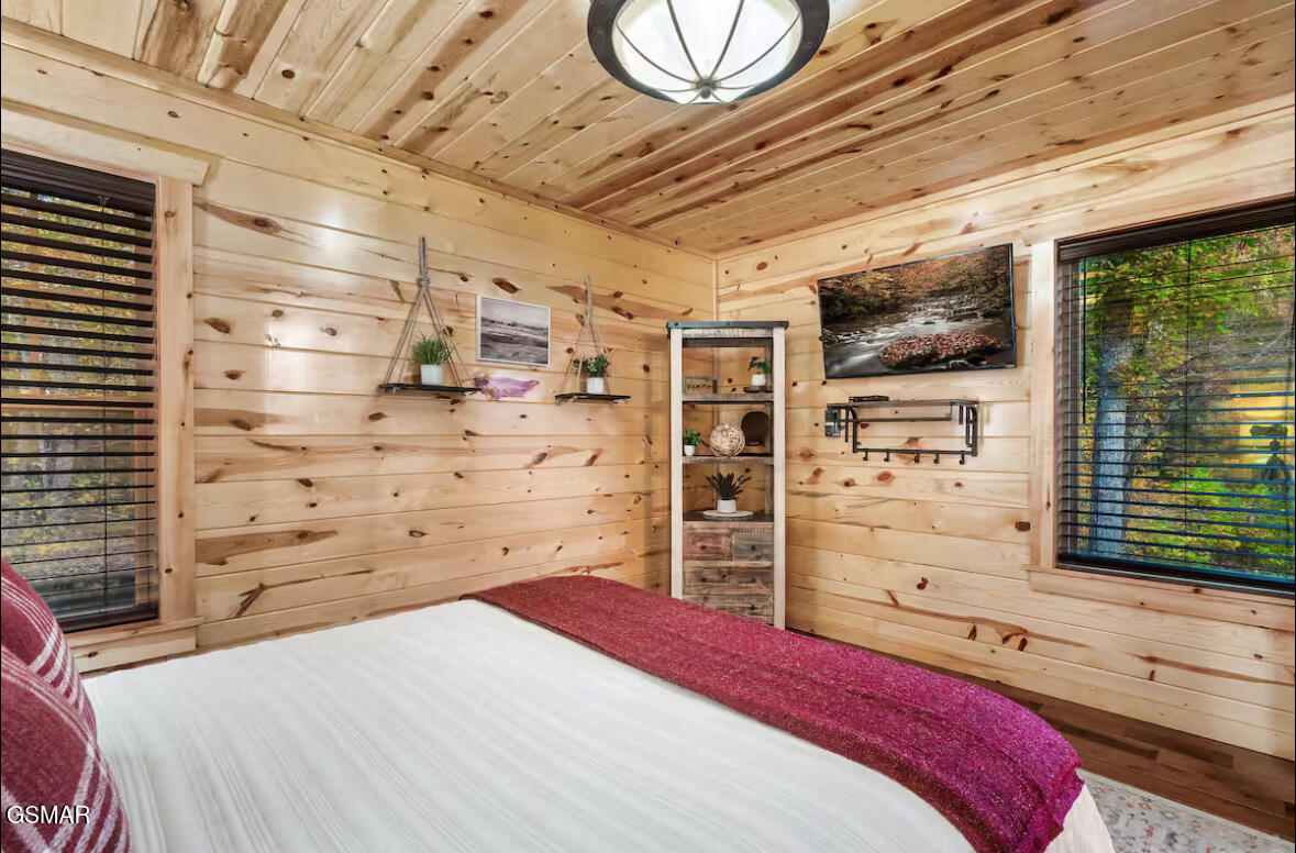 4536 Powdermill Estate Road Sevierville TN 37876